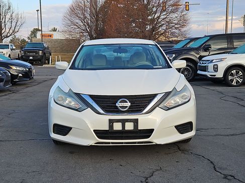 Used 2016 Nissan Altima 2.5 S w/ Power Driver Seat Package image 11