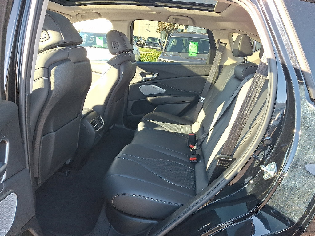 Certified 2025 Acura RDX w/ Technology Package AWD/4WD image 10