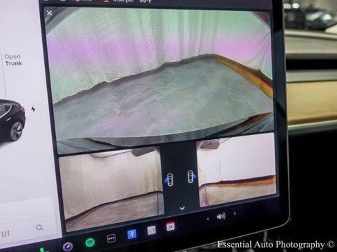 Used 2019 Tesla Model 3 Standard Range image 17