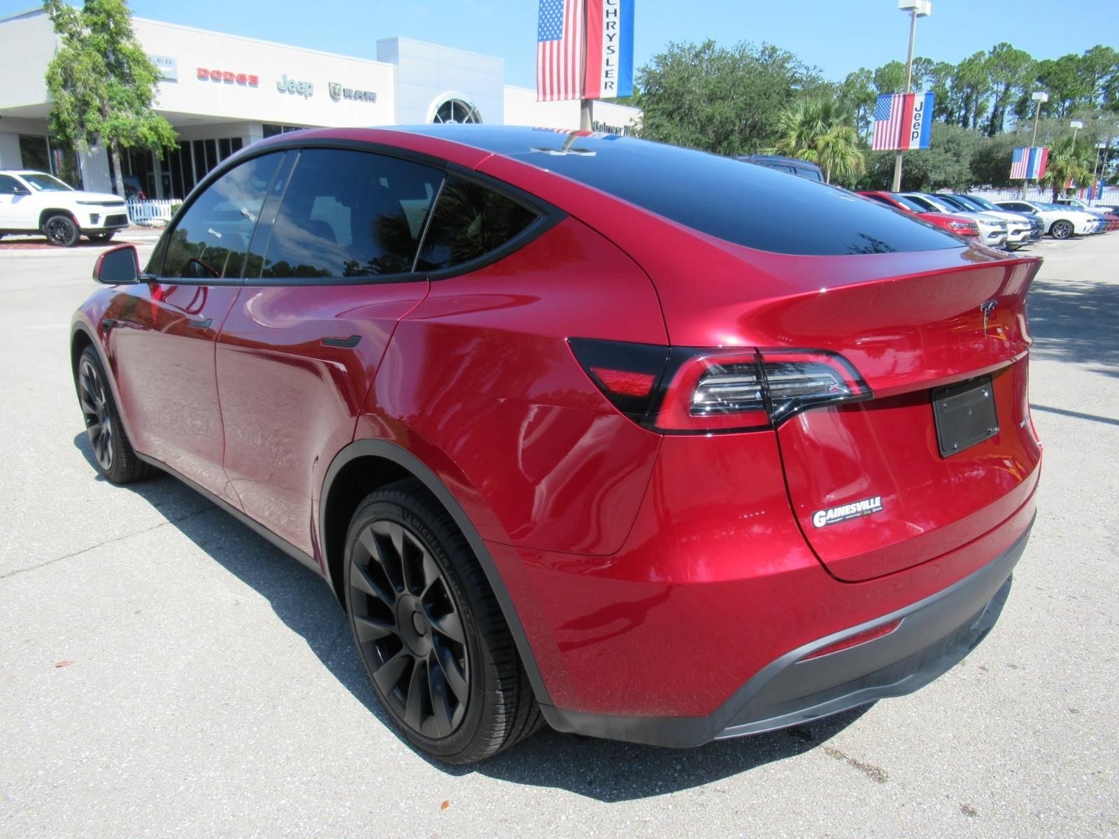 Used 2024 Tesla Model Y Long Range AWD/4WD image 6