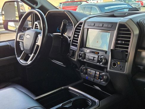 Used 2019 Ford F250 Platinum w/ Platinum Ultimate Package image 22