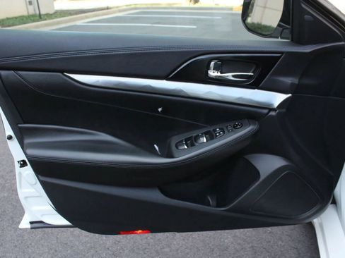 Used 2020 Nissan Maxima 3.5 S w/ Floor Mat Group FWD image 15