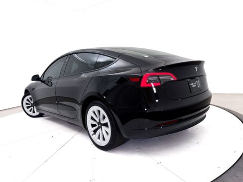 Used 2023 Tesla Model 3 Standard Range RWD image 2