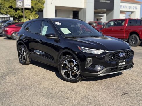 Used 2025 Ford Escape ST-Line Select image 2