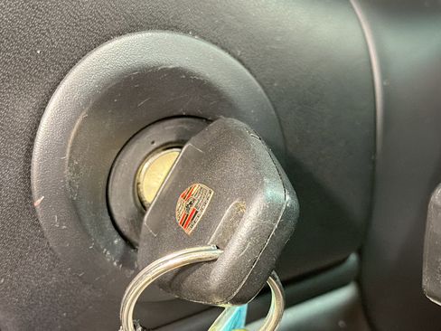 Used 2005 Porsche 911 Turbo image 30