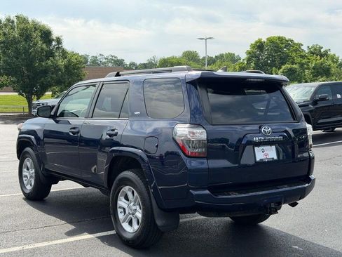 Used 2021 Toyota 4Runner SR5 AWD/4WD image 7