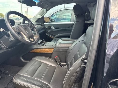 Used 2019 GMC Yukon Denali w/ Denali Ultimate Package RWD image 7