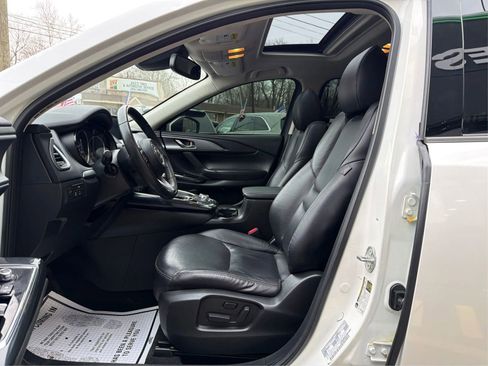 Used 2018 MAZDA CX-9 Touring w/ Touring Premium Package image 9