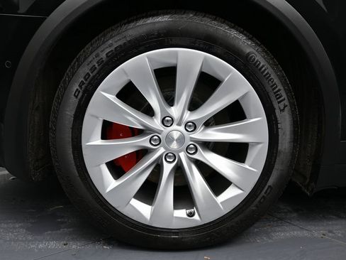 Used 2021 Tesla Model X Performance image 12