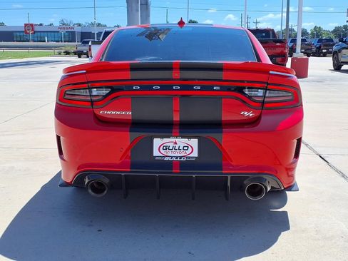 Used 2022 Dodge Charger R/T RWD image 7