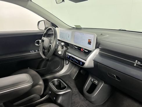 Used 2024 Hyundai Ioniq 5 SE image 34