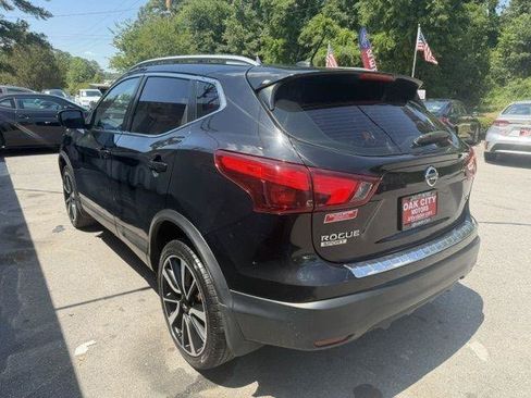 Used 2018 Nissan Rogue Sport SL w/ SL Premium Package FWD image 7