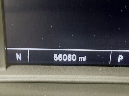 Used 2023 Chevrolet Traverse LT image 19