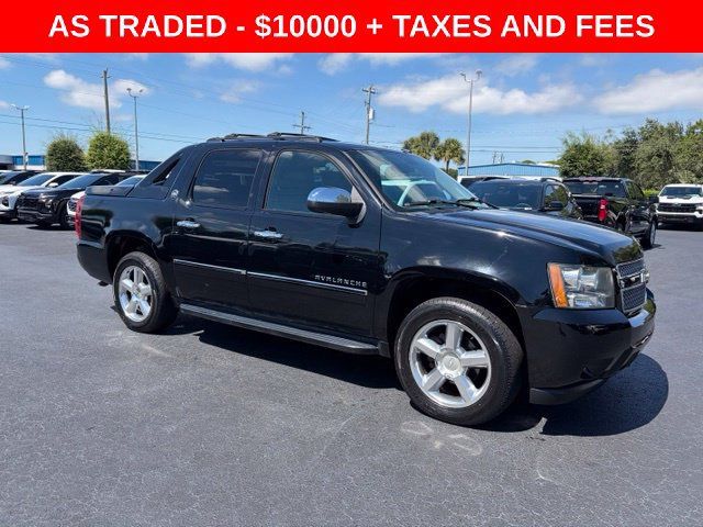 Used 2013 Chevrolet Avalanche LTZ AWD/4WD image 1