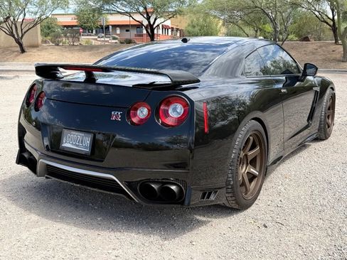 Used 2020 Nissan GT-R Premium w/ Premium Interior Package AWD/4WD image 31