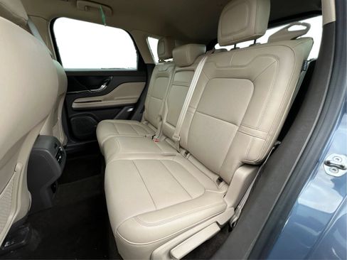 Used 2022 Lincoln Corsair AWD w/ Equipment Group 101A image 17