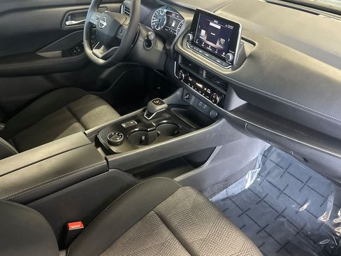 New 2026 Nissan Rogue SV AWD/4WD image 16
