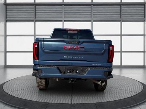 New 2026 GMC Sierra 2500 Denali w/ Denali Reserve Package image 5