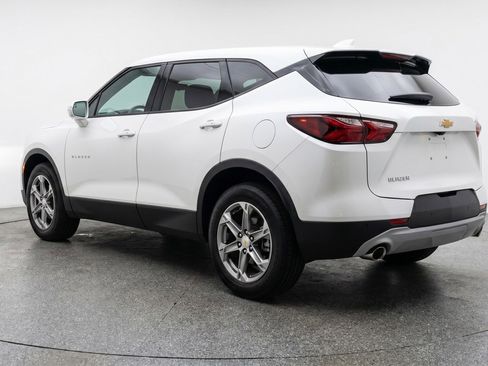 Used 2025 Chevrolet Blazer LT FWD image 6