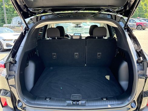 Certified 2022 Ford Escape SE w/ Cold Weather Package FWD image 24