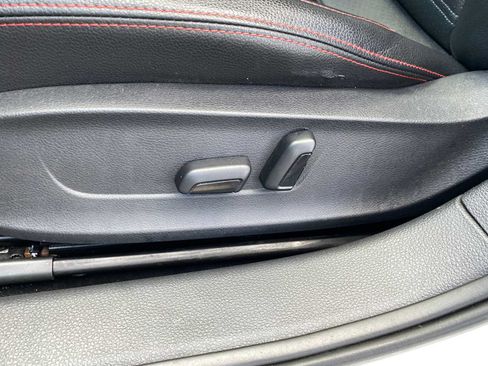 Used 2013 Volkswagen Jetta GLI Autobahn FWD image 17