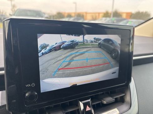 Used 2023 Toyota Corolla LE image 10