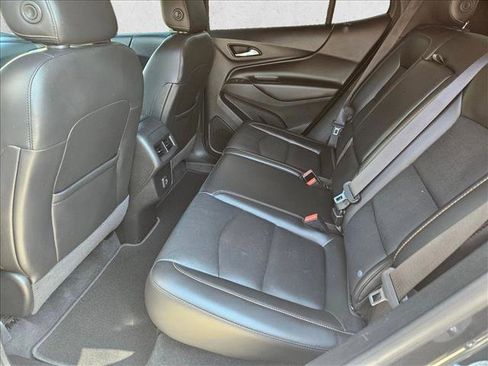 Used 2020 Chevrolet Equinox LT w/ Sport Edition image 17