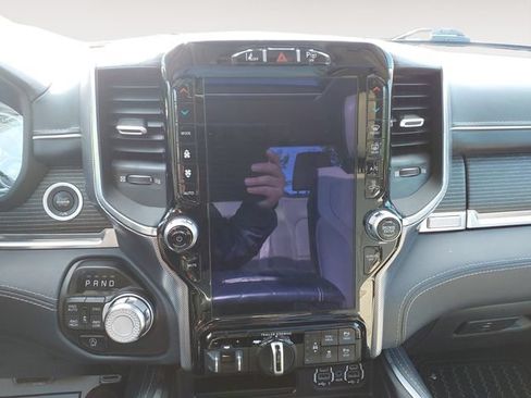 Used 2022 RAM 1500 Limited AWD/4WD image 15