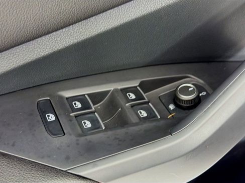 Used 2023 Volkswagen Jetta GLI Autobahn FWD image 17