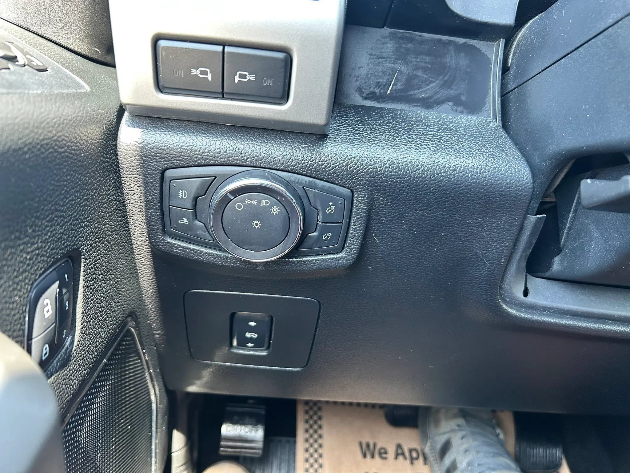 Used 2016 Ford F150 Lariat AWD/4WD image 19
