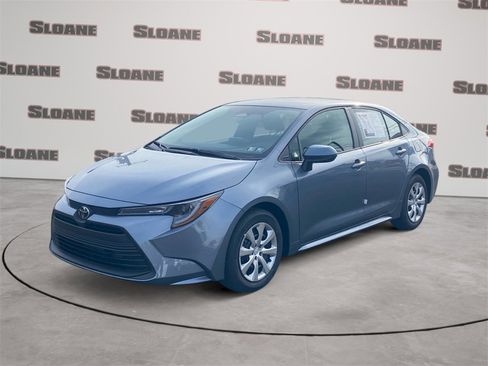Used 2026 Toyota Corolla LE image 1