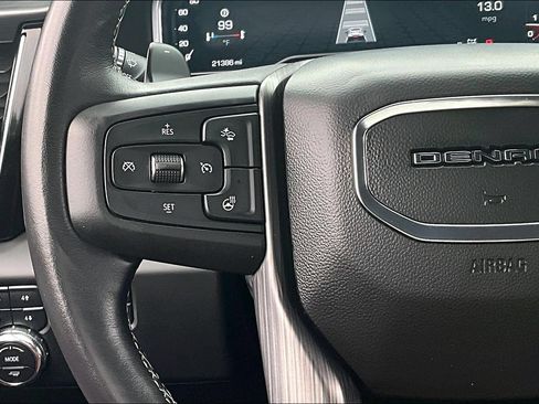 Used 2022 GMC Sierra 1500 Denali Ultimate AWD/4WD image 12