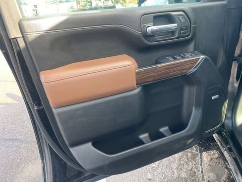 Used 2023 Chevrolet Silverado 3500 High Country image 18