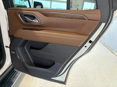 Used 2024 Chevrolet Tahoe High Country w/ Advanced Technology Package AWD/4WD image 54
