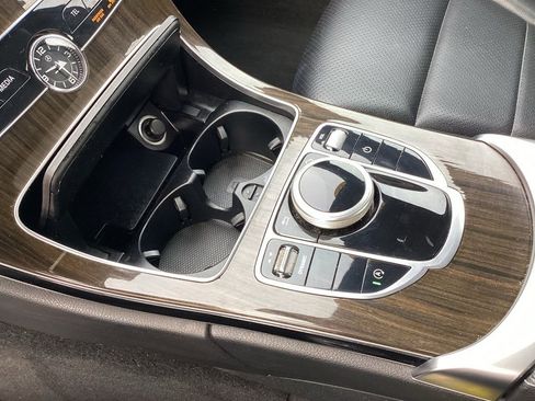 Used 2019 Mercedes-Benz C 300 4MATIC Sedan image 25