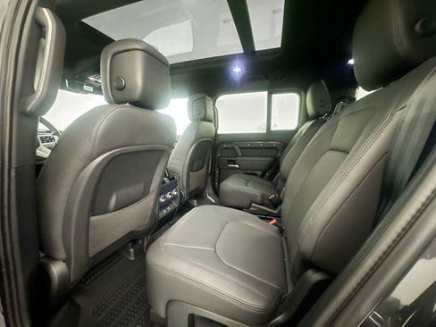 New 2026 Land Rover Defender 130 X-Dynamic SE AWD/4WD image 24