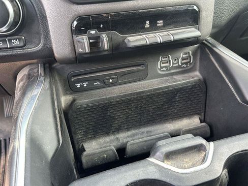 Used 2019 RAM 1500 Big Horn AWD/4WD image 22