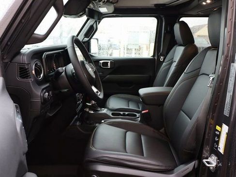 New 2026 Jeep Wrangler Unlimited Sahara AWD/4WD image 11