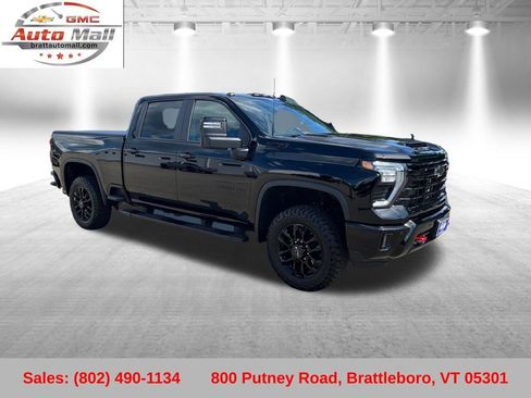 Used 2025 Chevrolet Silverado 3500 LT w/ Trail Boss Package AWD/4WD image 10