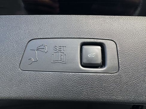 Used 2022 Lincoln Corsair AWD w/ Equipment Group 101A image 13