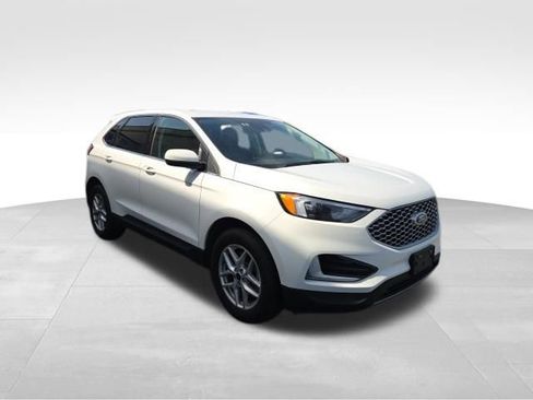 Used 2024 Ford Edge SEL image 7