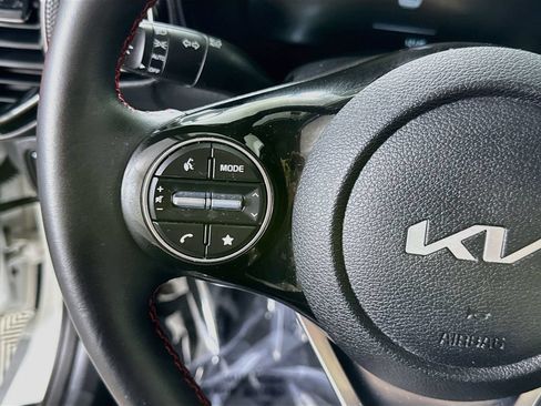 Used 2025 Kia Soul GT-Line FWD image 21