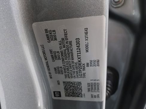 Certified 2026 GMC Canyon AT4 w/ Technology Plus Package image 33