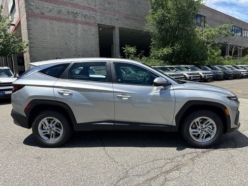 New 2026 Hyundai Tucson SE AWD/4WD image 8
