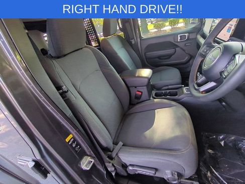 Used 2024 Jeep Wrangler Unlimited Sport w/ Convenience Group AWD/4WD image 14