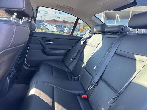 Used 2011 BMW 335i Sedan w/ Premium Pkg image 27