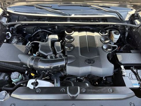 Used 2017 Toyota 4Runner SR5 image 25