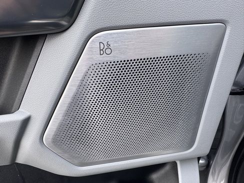 Used 2023 Ford F150 Limited image 32