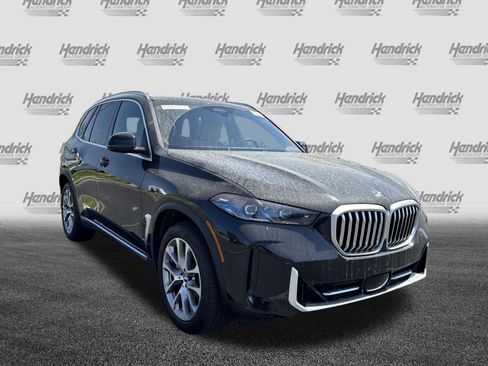 Used 2024 BMW X5 sDrive40i w/ Premium Package image 3