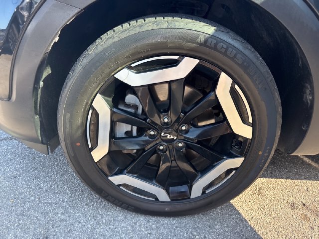 Used 2025 Kia Telluride S AWD/4WD image 25